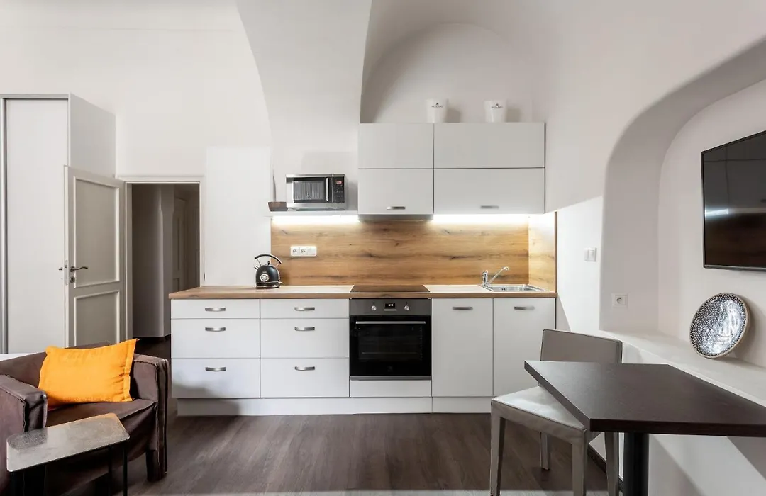 Old Town Square Residence By Emblem-1